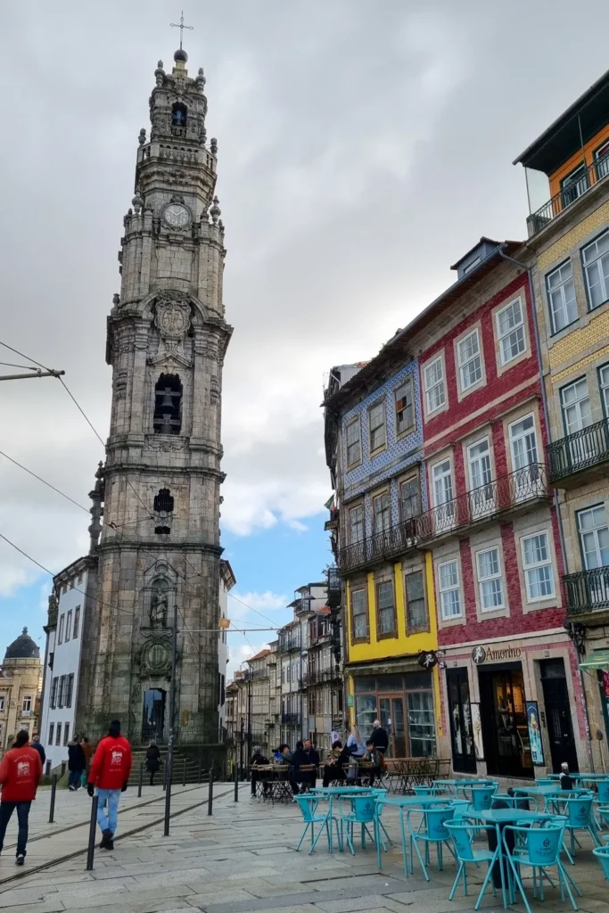 Torre dos Clérigos in Porto
