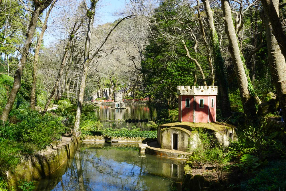 Het park van Palácio da Pena in Sintra