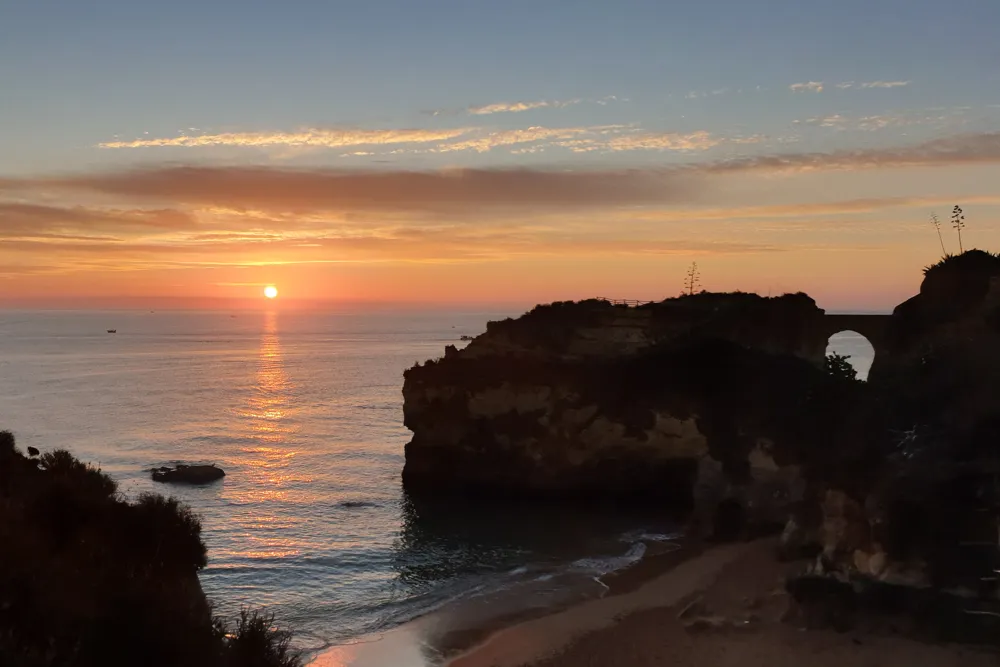 Zonsopkomst Praia dos Estudantes - Lagos - Algarve