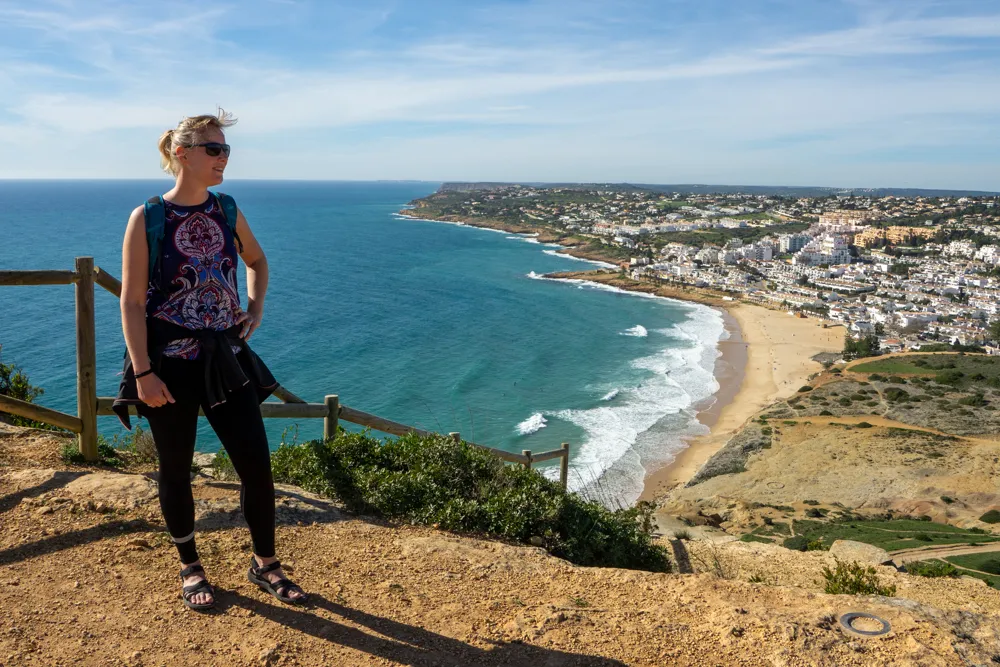 Co op de heuvel bij Praia da Luz