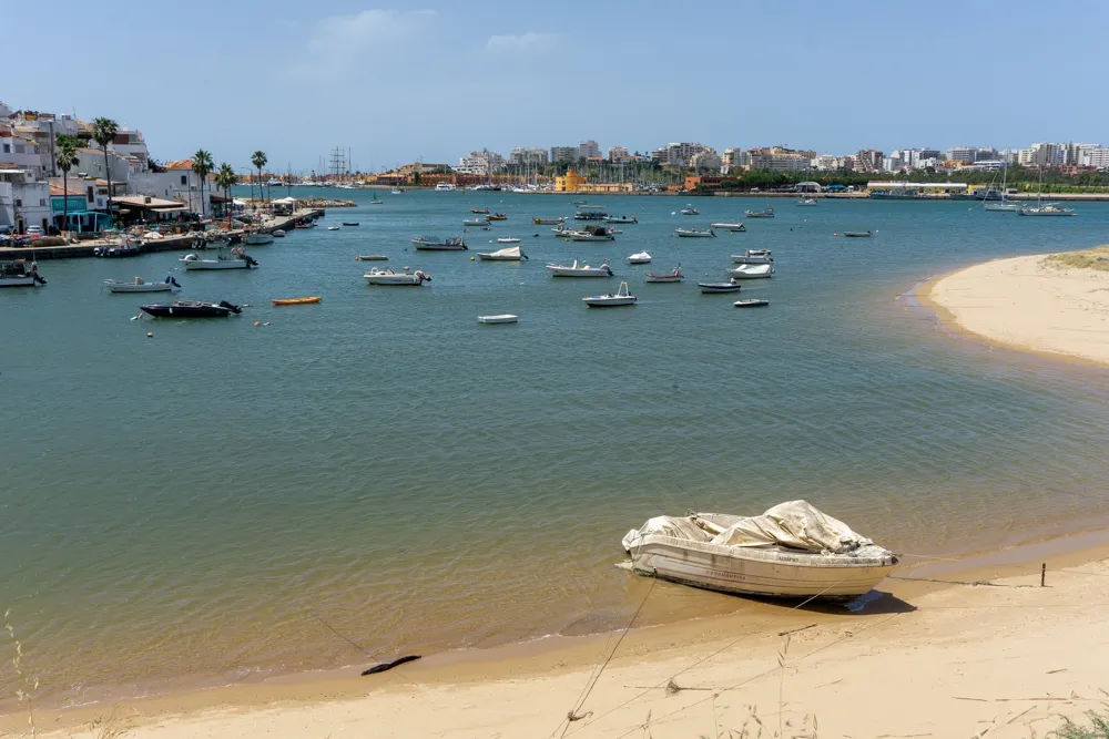 Vissersbootjes in Ferragudo